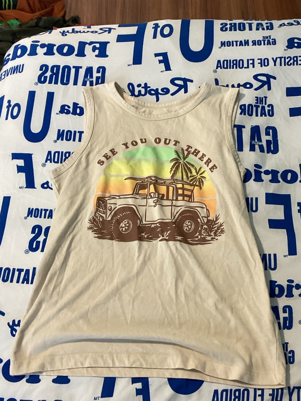 wonder nation Beige Tank with Retro Sunset Jeep Graphic